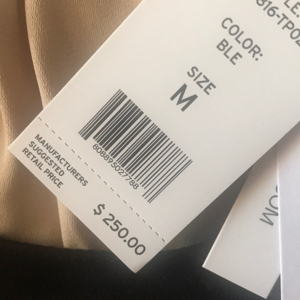 ๐ 1 hr SALE - Equipment blouse, STUNNING - Picture 5 of 7